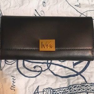 MICHEAL KORS WALLET